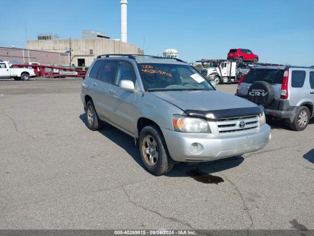  Salvage Toyota Highlander