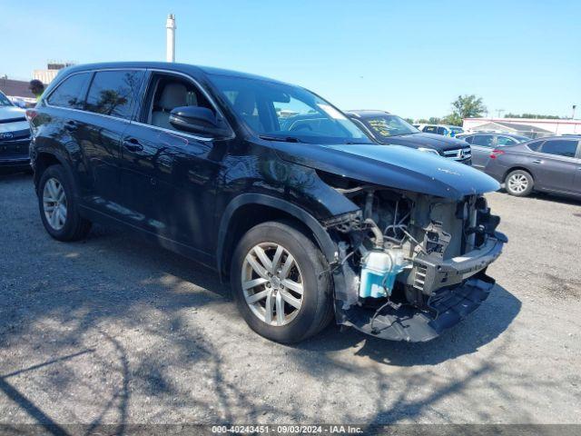  Salvage Toyota Highlander