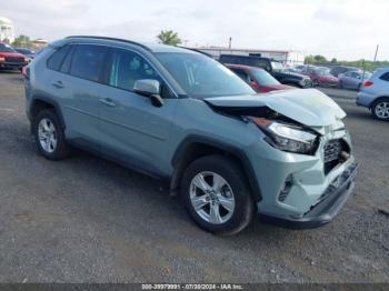  Salvage Toyota RAV4