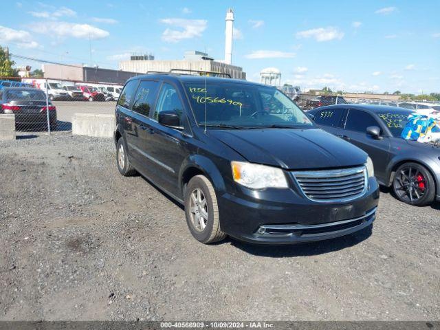  Salvage Chrysler Town & Country