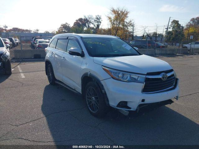  Salvage Toyota Highlander