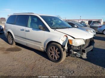  Salvage Chrysler Town & Country