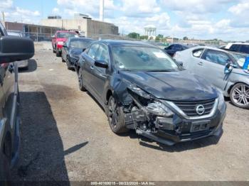  Salvage Nissan Altima