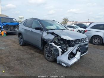  Salvage Jeep Compass