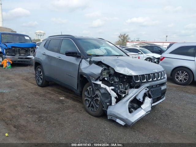  Salvage Jeep Compass