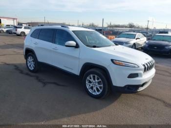  Salvage Jeep Cherokee