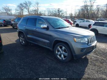  Salvage Jeep Grand Cherokee