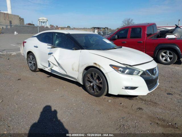  Salvage Nissan Maxima