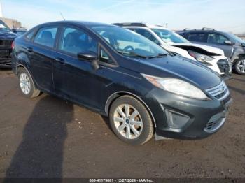  Salvage Ford Fiesta