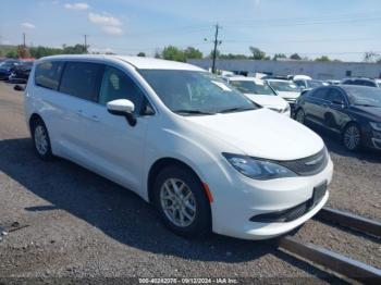  Salvage Chrysler Voyager