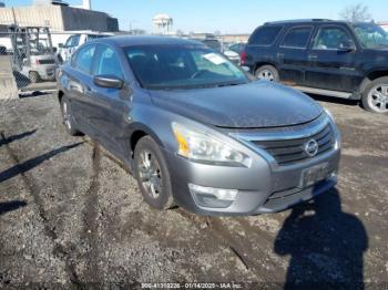  Salvage Nissan Altima