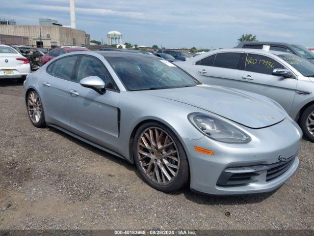  Salvage Porsche Panamera