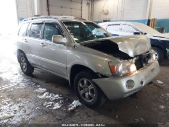  Salvage Toyota Highlander