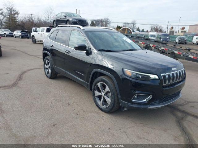  Salvage Jeep Cherokee