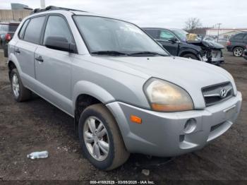  Salvage Hyundai TUCSON