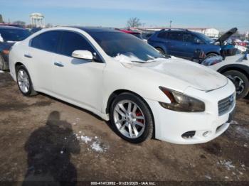  Salvage Nissan Maxima