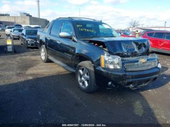  Salvage Chevrolet Avalanche 1500