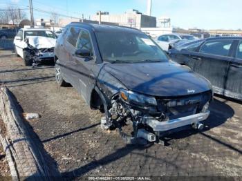  Salvage Jeep Compass