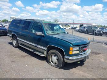  Salvage GMC Suburban 1500
