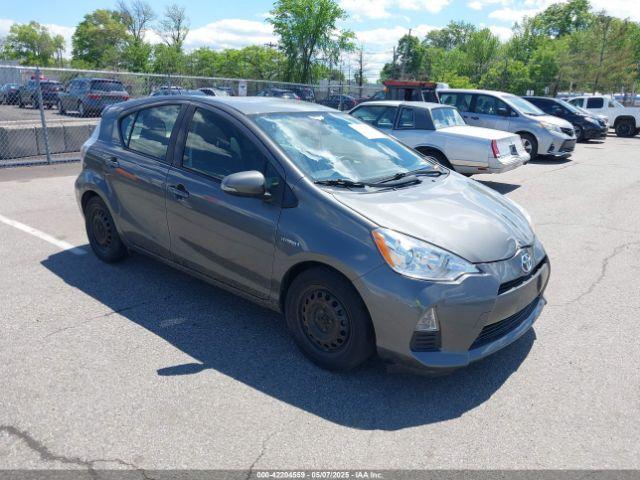  Salvage Toyota Prius c