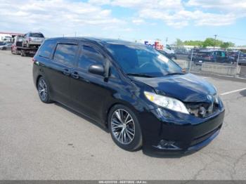  Salvage Toyota Sienna