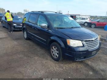  Salvage Chrysler Town & Country