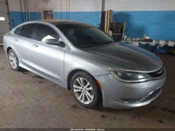  Salvage Chrysler 200