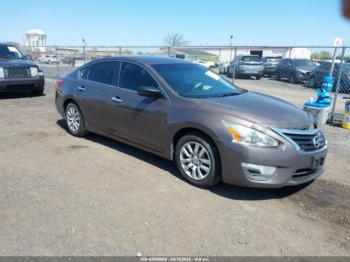  Salvage Nissan Altima