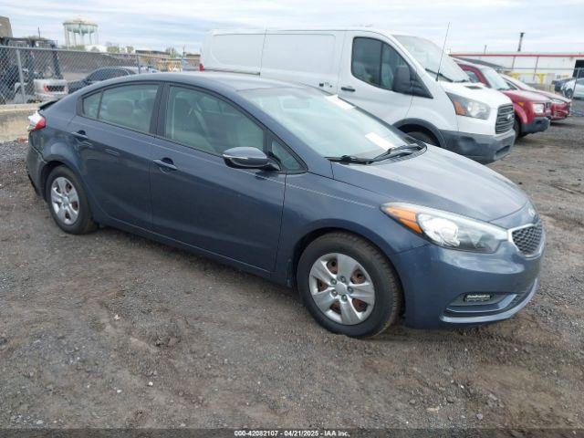  Salvage Kia Forte