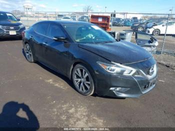  Salvage Nissan Maxima