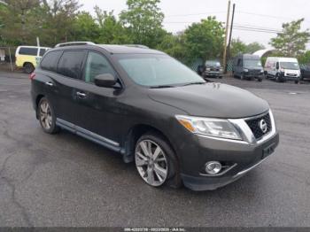  Salvage Nissan Pathfinder
