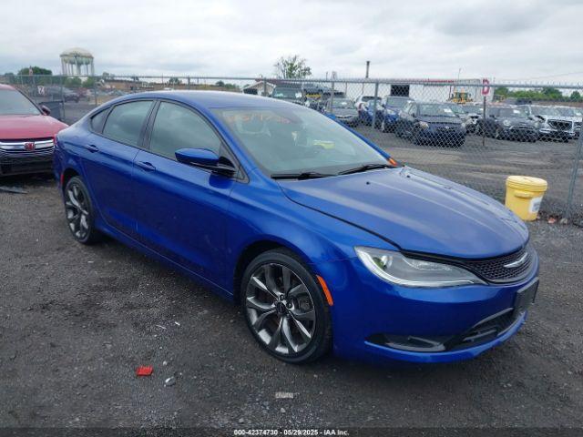  Salvage Chrysler 200
