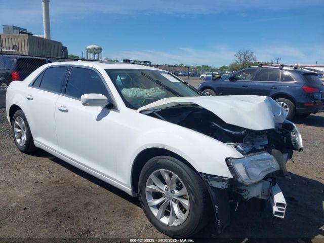  Salvage Chrysler 300