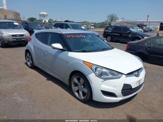  Salvage Hyundai VELOSTER
