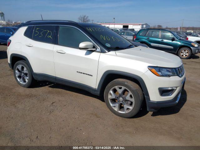  Salvage Jeep Compass