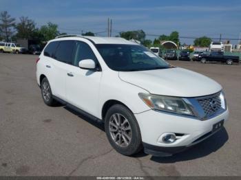  Salvage Nissan Pathfinder