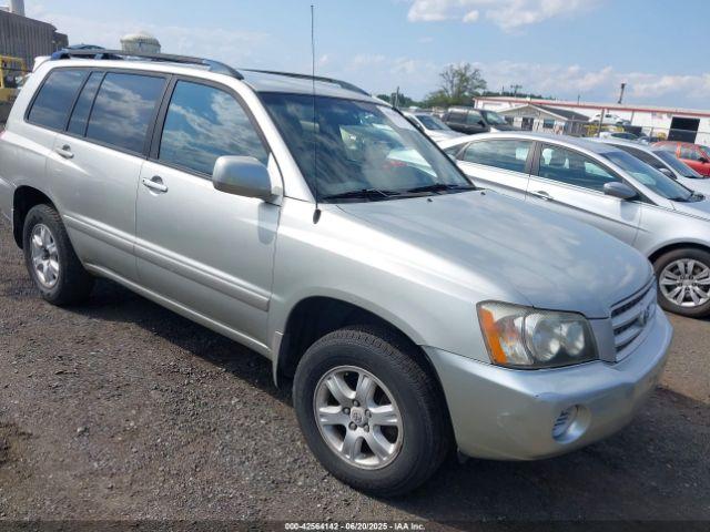  Salvage Toyota Highlander