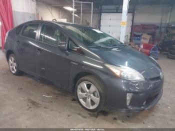  Salvage Toyota Prius