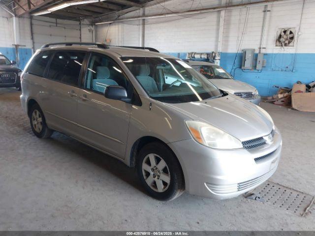  Salvage Toyota Sienna