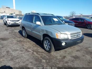  Salvage Toyota Highlander
