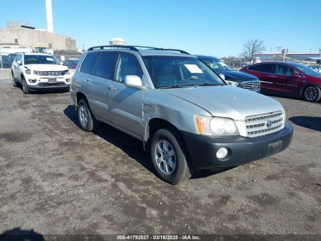  Salvage Toyota Highlander