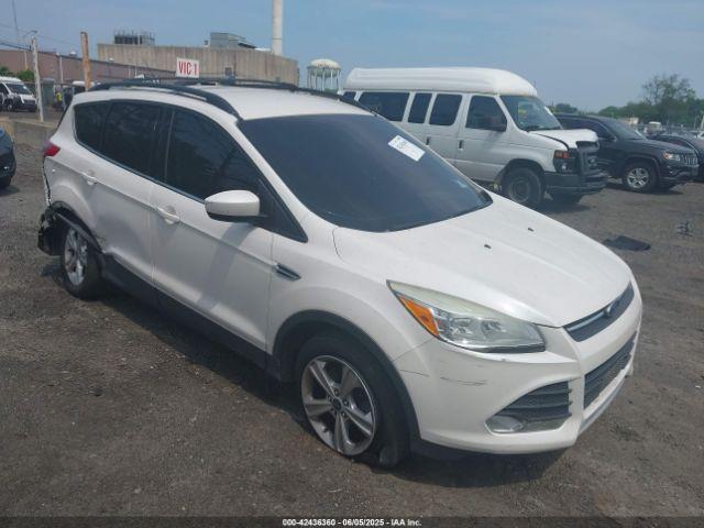  Salvage Ford Escape