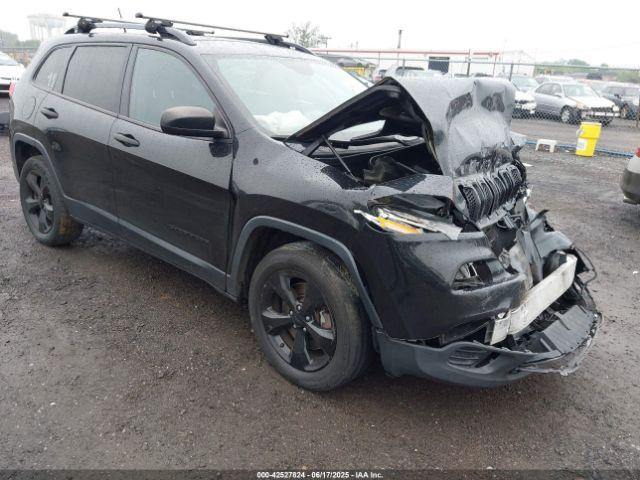  Salvage Jeep Cherokee