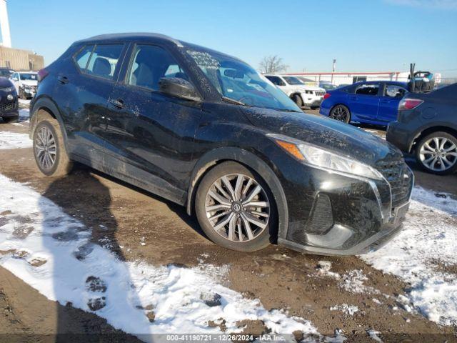  Salvage Nissan Kicks