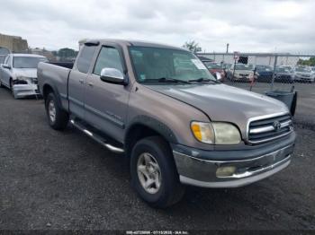  Salvage Toyota Tundra