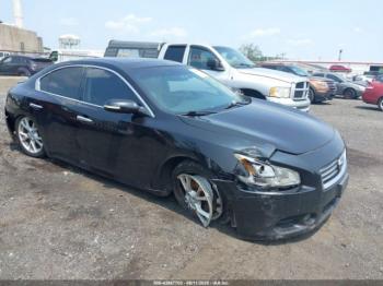  Salvage Nissan Maxima