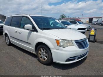  Salvage Chrysler Town & Country