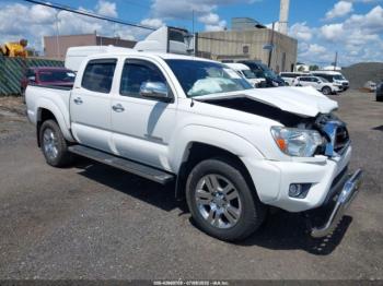 Salvage Toyota Tacoma