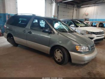  Salvage Toyota Sienna