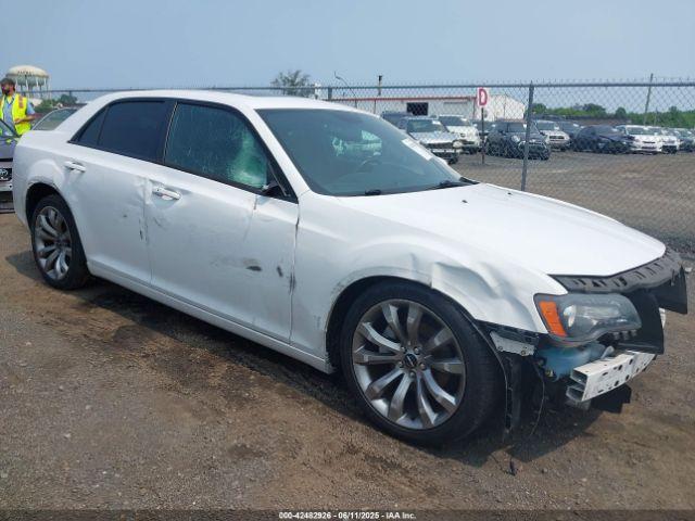  Salvage Chrysler 300